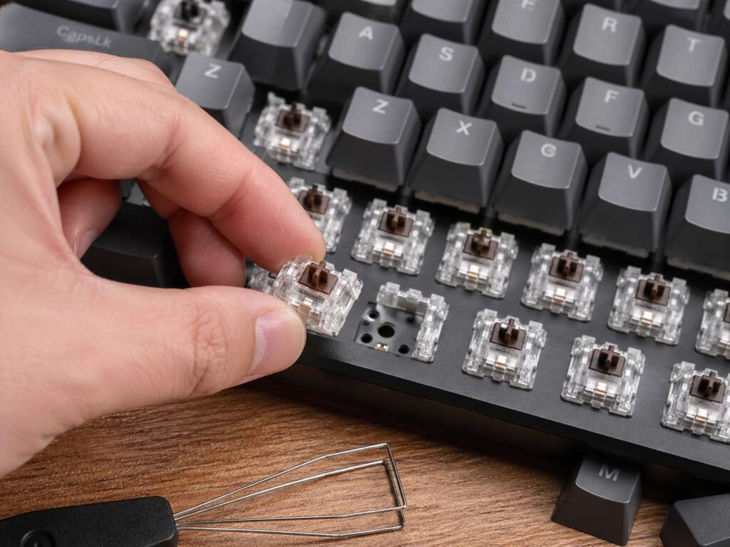 Hot-Swappable Keyboards Explained: What It Really Means Before You Buy