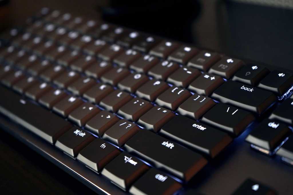 Logitech MX Mechanical light