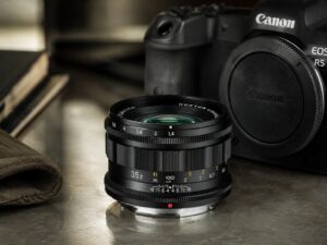 Voigtlander NOKTON Classic 35mm F1.4 RF Is the Compact Canon Lens Creators Were Waiting For